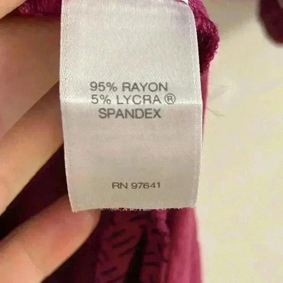 J Jill wearever collection dark pink v neck pullover tunic top. Medium petite - Picture 6 of 7